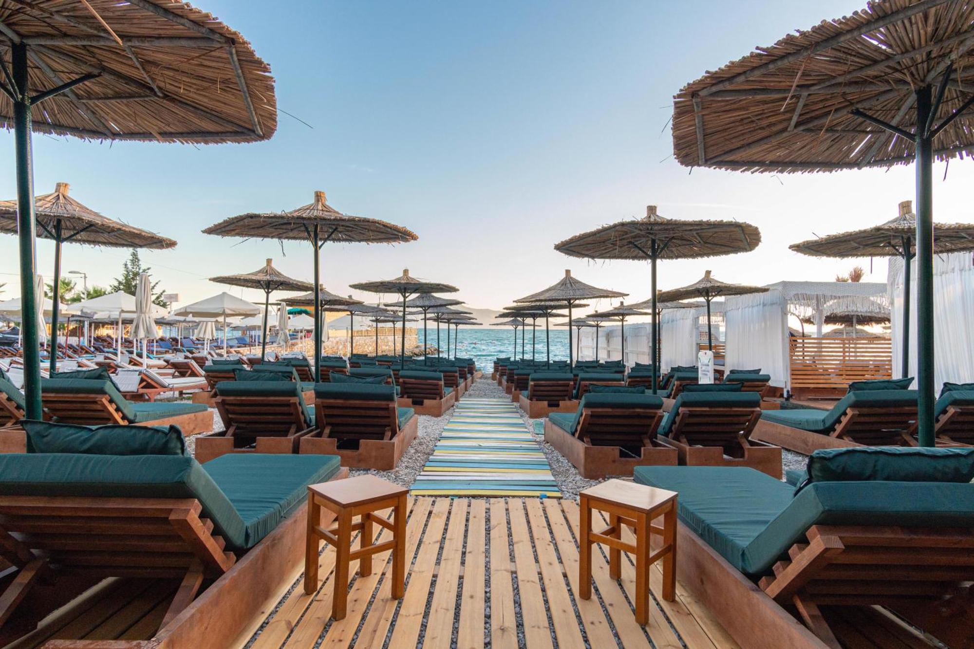 Vila E Bardhe Sarande Exterior photo